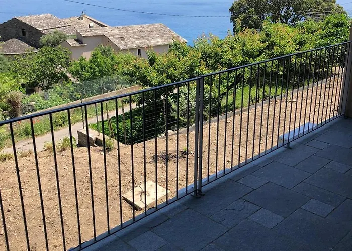 Villa Hugo Brando